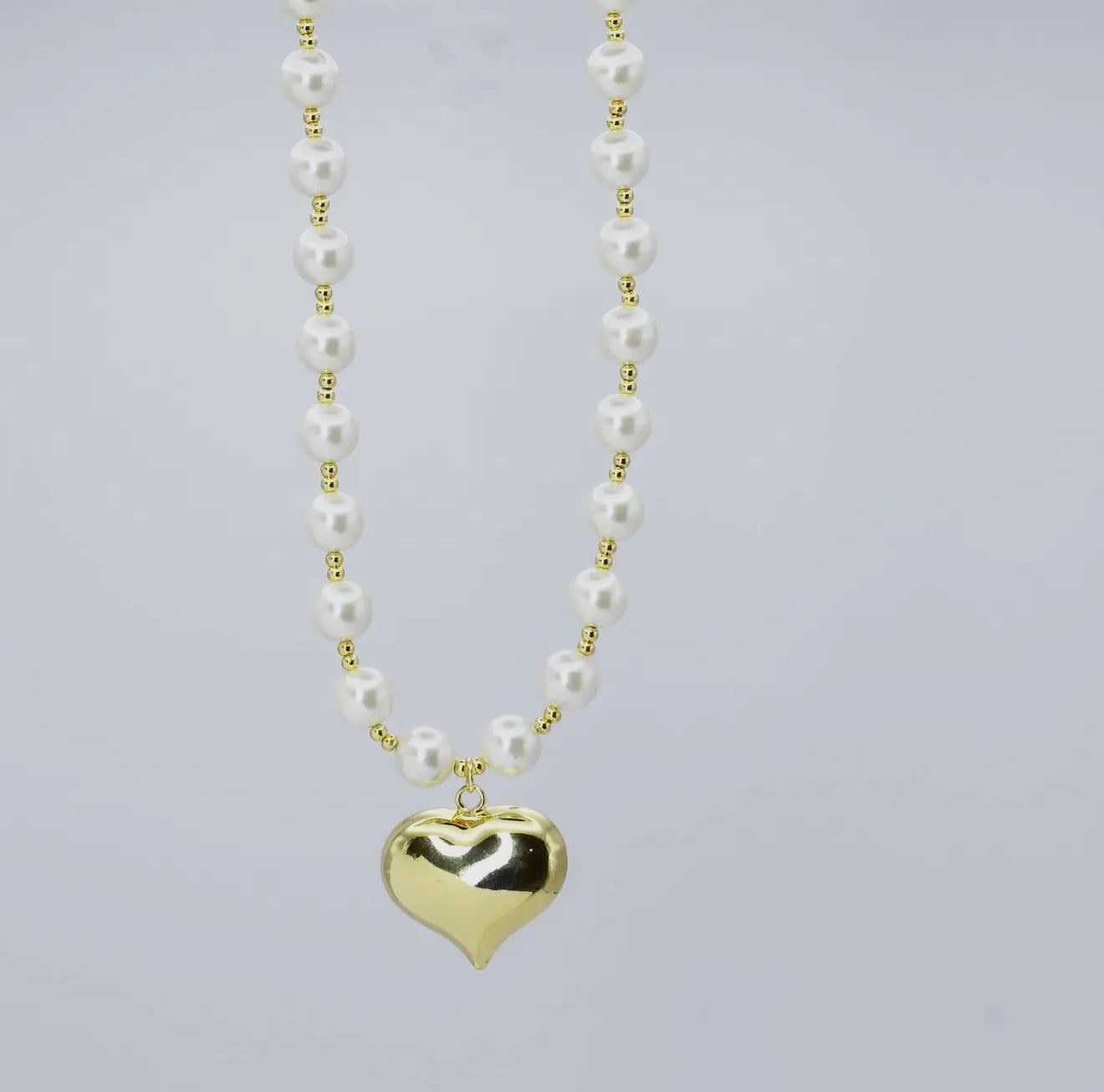 Chunky puff heart pearl necklace