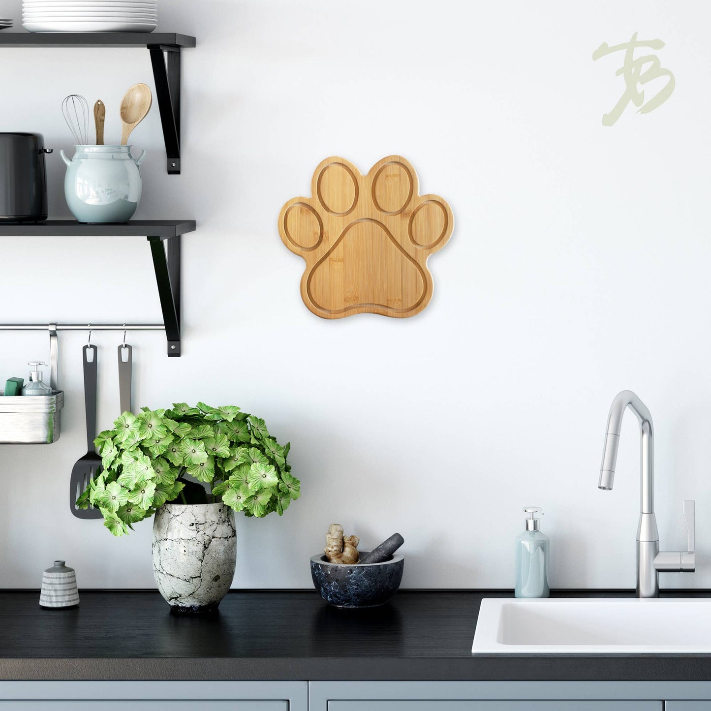 Paw Shaped Cutting Board & Charcuterie Serving Tray