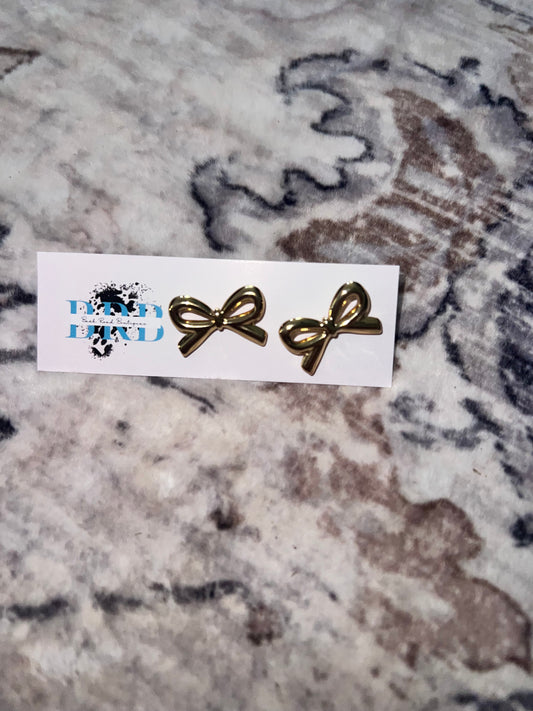 Gold bow stud earrings