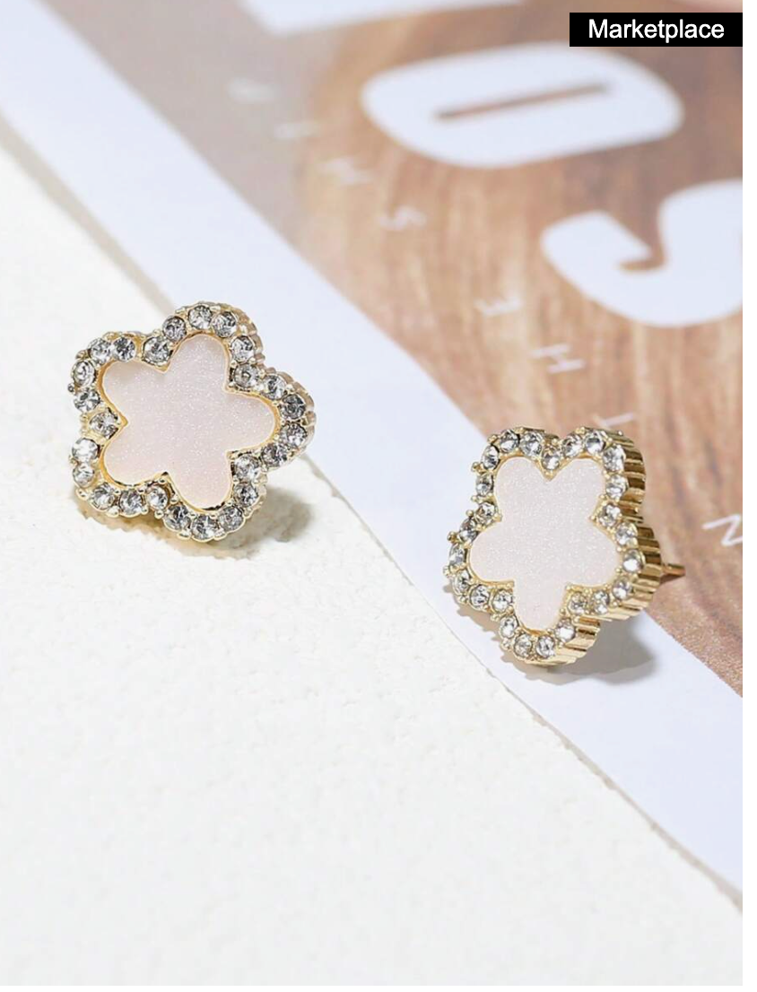 Clover Stud Earrings