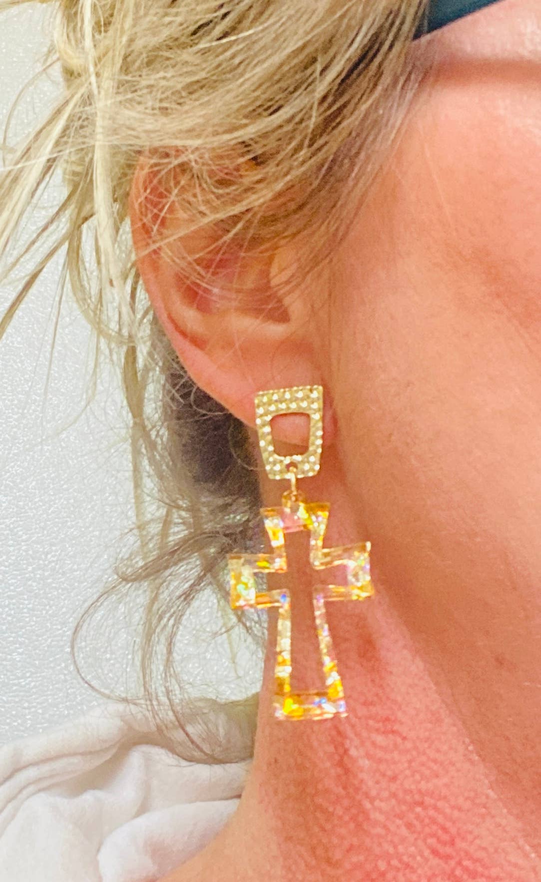 CRUCIFIX CONFETTI DOTS EAR CANDY 